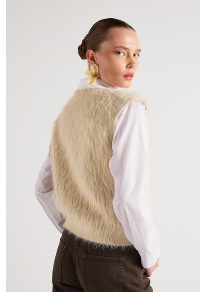 Pelüş Triko Yelek Taş fırsatları