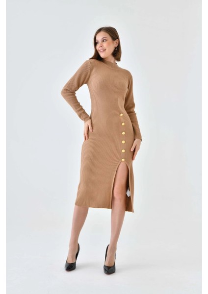 Kadın Elbise Dik Yaka Yırtmaçlı Eteği Düğmeli Elbise Camel - 10581