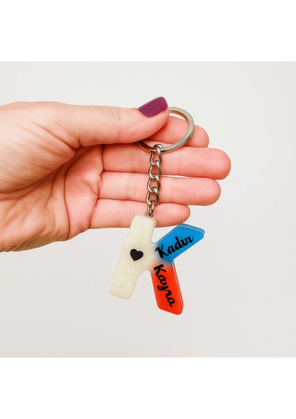 K Harfi - Kişiye Özel - Epoksi Reçine Anahtarlık - El Yapımı - Çelik Tokalı fiyatları