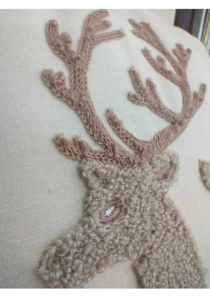 Yılbaşı Punch Geyikli Kırlent Kılıfları - 2 Adet