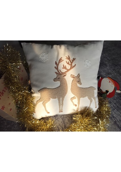 Yılbaşı Punch Geyikli Kırlent Kılıfları - 2 Adet