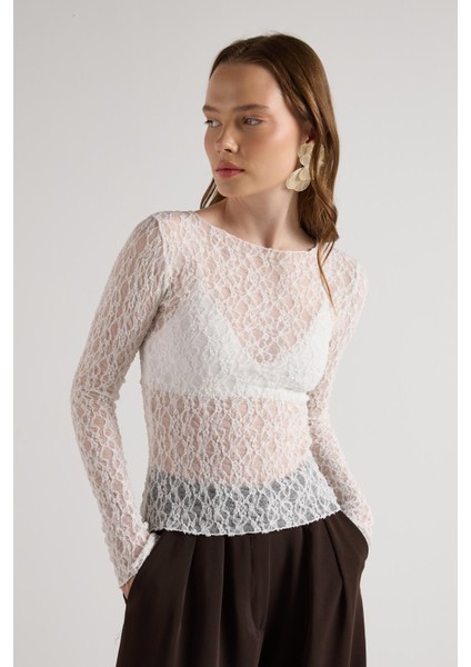 Bisiklet Yaka Dantelli Bluz Ekru