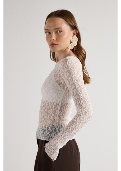 Bisiklet Yaka Dantelli Bluz Ekru fırsatları