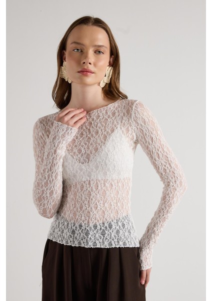 Bisiklet Yaka Dantelli Bluz Ekru indirimleri