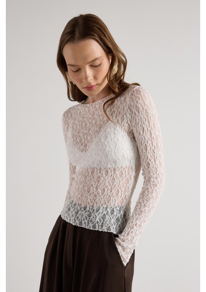 Bisiklet Yaka Dantelli Bluz Ekru