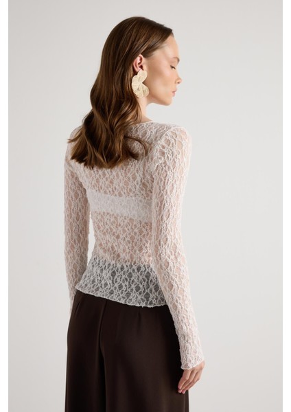 Bisiklet Yaka Dantelli Bluz Ekru