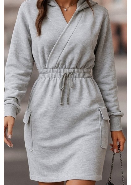 Kadın Uzun Kollu V Yakalı Kapşonlu Cep Detaylı Şardonlu Iki Iplik Kısa Elbise fiyatları