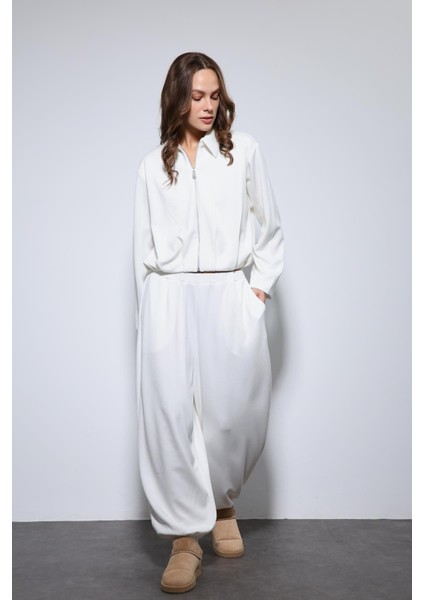 Ekru Volümlü Ceket ve Paça Lastikli Eşofman Takım