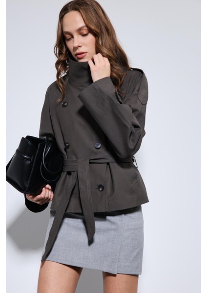 Kahve Dik Yaka Kruvaze Trençkot modelleri
