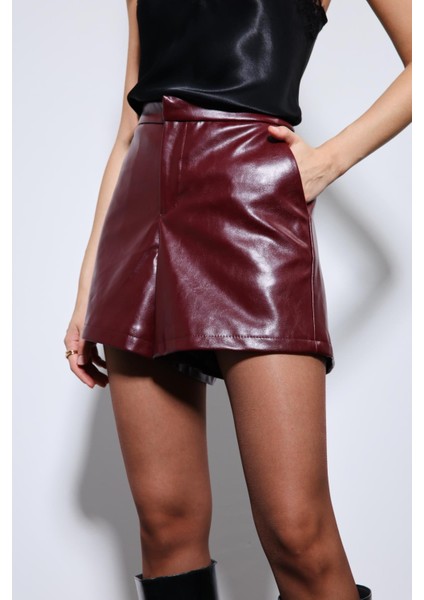 Bordo Yüksek Bel Suni Deri Şort
