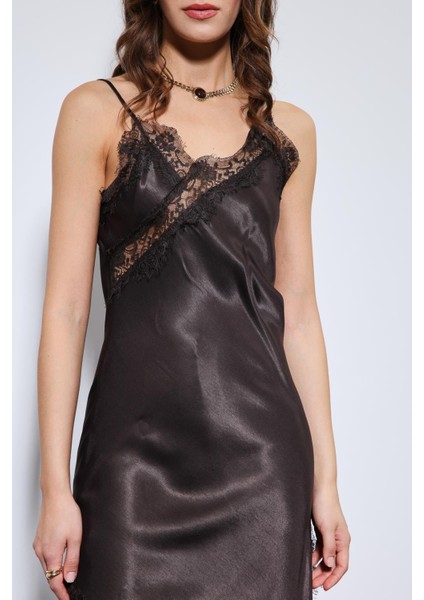 Kahve Asimetrik Dantel Elbise