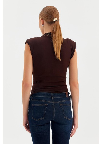 Vatkalı Drapeli Kolsuz Bluz indirimleri