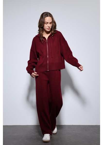 Bordo Kapüşonlu Üst ve Geniş Paça Triko Takım fiyatları