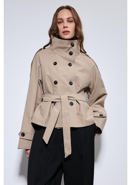 Bej Dik Yaka Kruvaze Trençkot modelleri