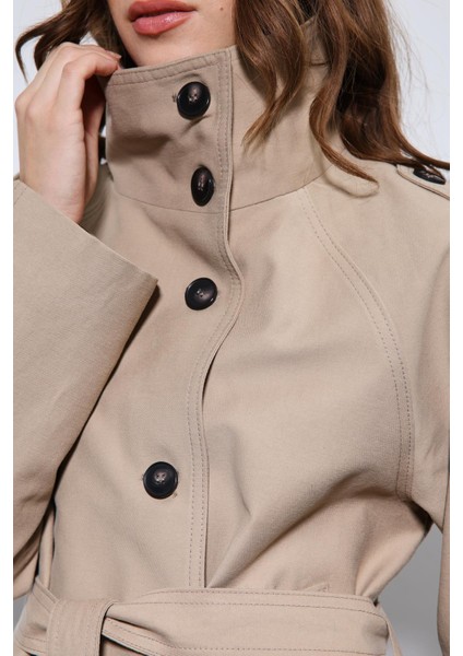 Bej Dik Yaka Kruvaze Trençkot fırsatları