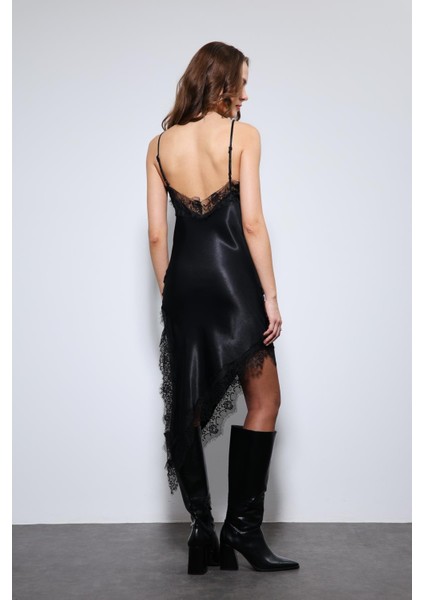 Siyah Asimetrik Dantel Elbise