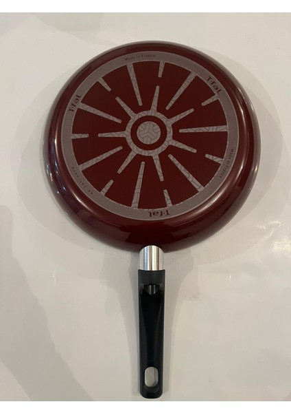 Titanyum Difüzyon Tabanlı 28 cm Tava