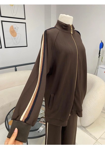 Şerit Detaylı Eşofman Takım fiyatları