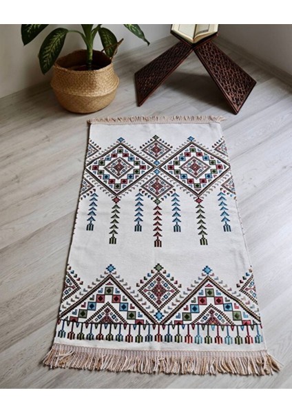 Erkekler Için Seccade Takke Tesbih Hediyelik Seti –kilim Desenli Kadife Astarlı Seccade, 33’lü Erkek Tesbihi, Takke ve Özel Kutu modelleri