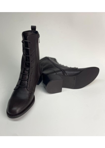 Kadın Hakiki Deri Bağcıklı ve Fermuarlı Kahverengi Bot fırsatları