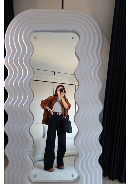 Paçası Kesik Deri Kemerli Jean indirimleri