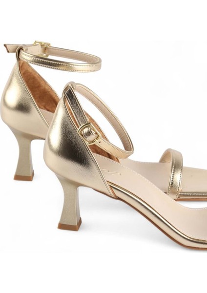 Hanna Kadın Tek Bantlı Bilekten Bağlamalı Topuklu Ayakkabı indirimleri