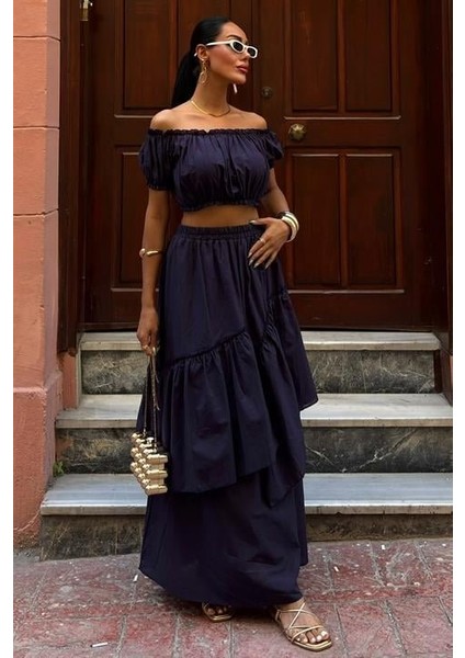 Büzgülü Crop Kat Detaylı Fırfır Etekli Takım 10196 fiyatları