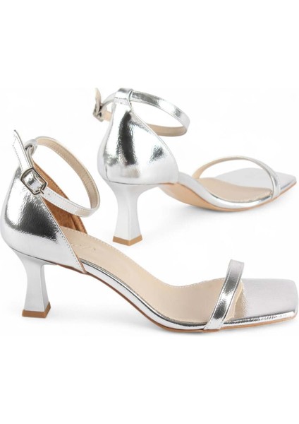 Hanna Kadın Tek Bantlı Bilekten Bağlamalı Topuklu Ayakkabı modelleri
