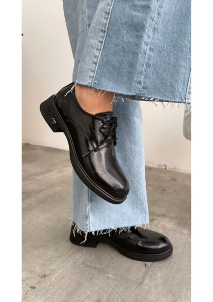 Apex Bağcıklı Rugan Kadın Oxford Ayakkabı