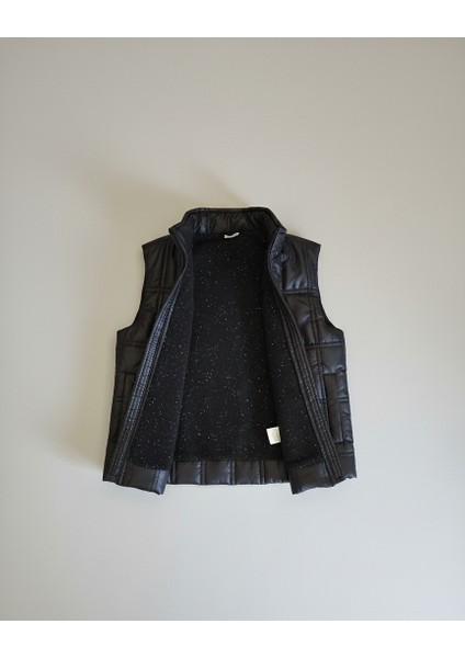 2 Iplik Yelekli Erkek Çocuk 3'lü Takım modelleri