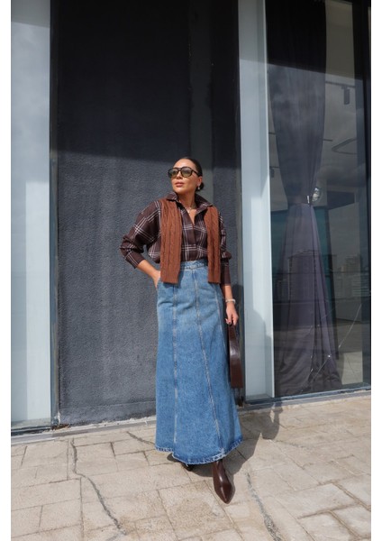 Yandan Fermuarlı Konstrat Dikişli Uzun Denim Etek