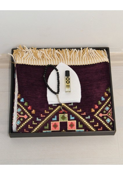 Erkekler Için Seccade Takke Tesbih Esans Hediyelik Seti – Kilim Desenli Kadife Astarlı Seccade ve Özel Kutulu Lüks Hac Umre Hediyesi fiyatları