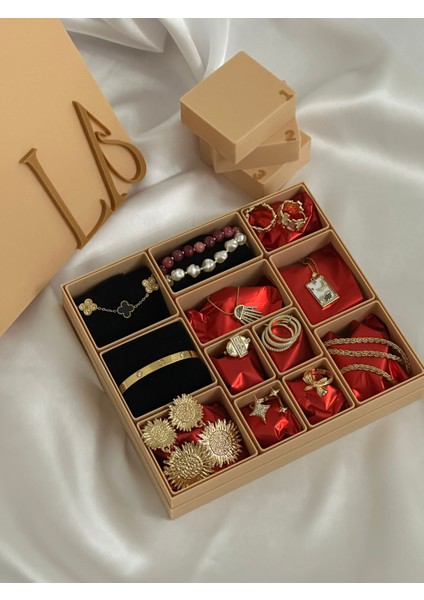 12’li Advent Calender Hediye Seti - 12 Adet Gold Renk Çelik Takı - Bej Renk Hediye Kutusu fiyatları