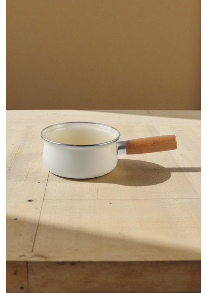 Emaye Ahşap Kulplu Sos Tavası, Sütlük