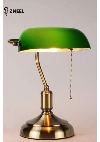 Cam Başlıklı Gerçek Pirinç Gövdeli Bankers Masa Lambası – Dinamik Oynar Başlık, Sağlam Taban.