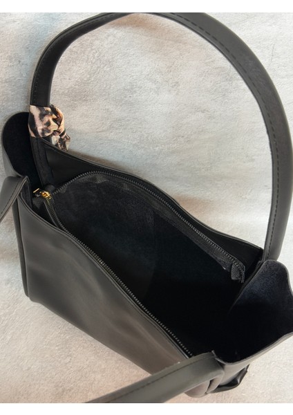 Siyah Suni Deri Omuz Askılı Fular Hediyeli Fermuarlı Büyük Boy Kadın Çanta modelleri