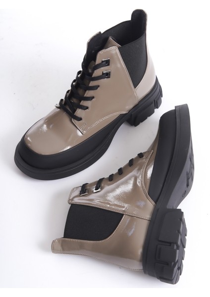 Negroni Vizon Rugan Bağcıklı Lastikli Kadın Postal Bot fiyatları