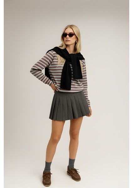 Kare Parçalı Atkı Siyah modelleri