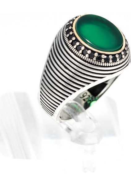 Yeşil Doğal Taşlı 925 Ayar Gümüş Erkek Yüzük – Modern Hatlarla Klasik Zarafet modelleri