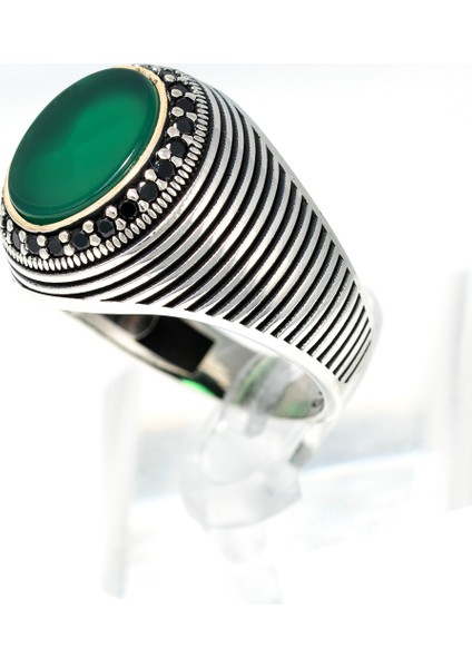 Yeşil Doğal Taşlı 925 Ayar Gümüş Erkek Yüzük – Modern Hatlarla Klasik Zarafet fırsatları