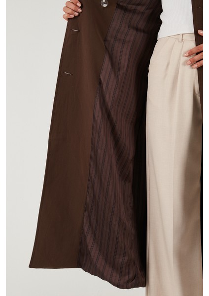 Pamuklu Oversize Kruvaze Yaka Kol Apoletli Rüzgarlıklı Trençkot Bayan Trençkot 6839637