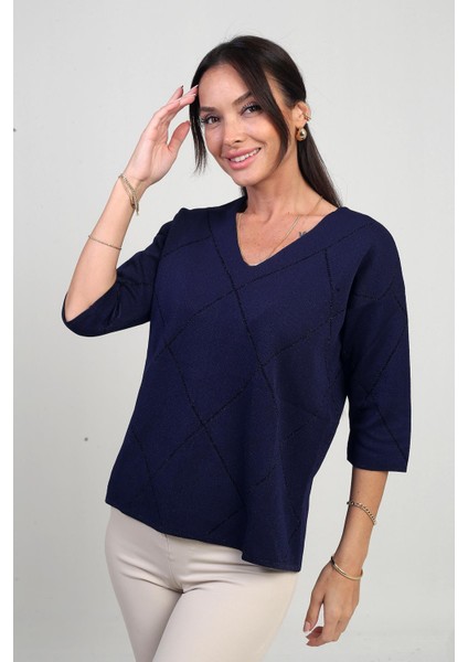 Kadın V Yaka Baklava Desenli Yarım Kol Simli Bluz fiyatları