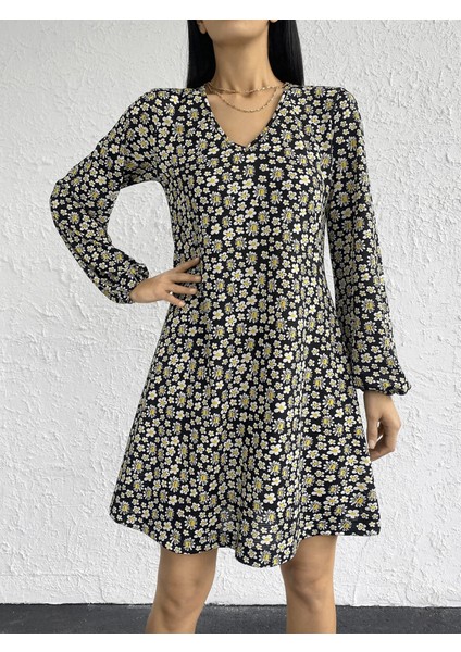 Kadın Uzun Kollu V Yaka Çiçek Desenli Helen Kumaş Elbise modelleri
