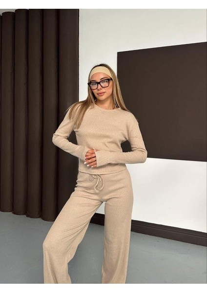 Kadın Bisiklet Yaka Parmak Geçme Detay Uzun Kollu Bluz ve Pantolon Ikili Takım