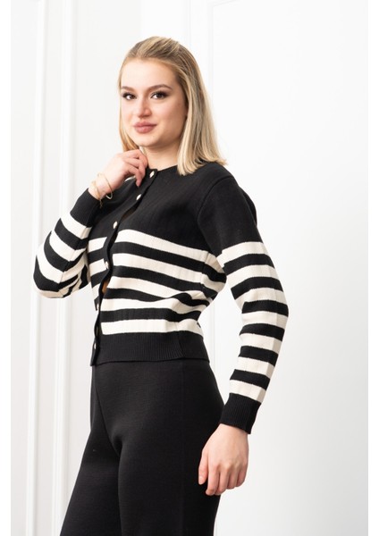 Perla Çizgili Yuvarlak Yaka Triko Takım 184 fırsatları