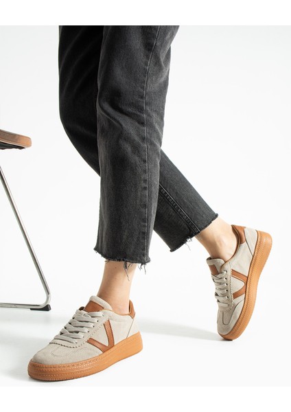 Ceesay Kadın Bej Süet Günlük Ayakkabı fırsatları