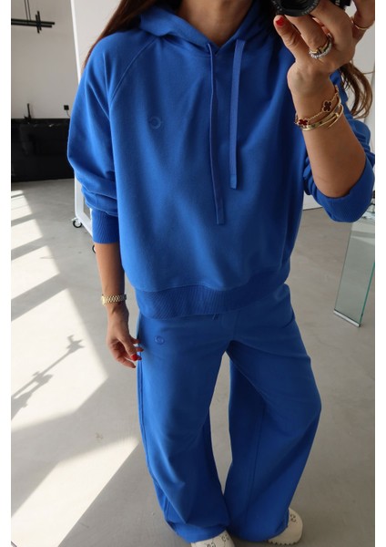 Kapişonlu Basic Sweat modelleri