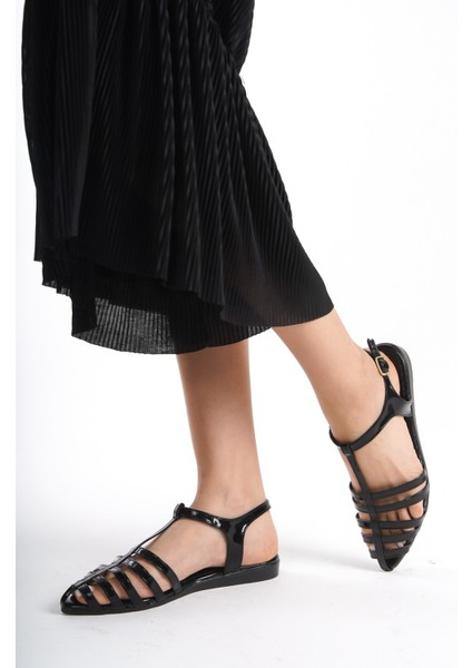 Dorva Bilekten Bantlı Sivri Burun Sandalet