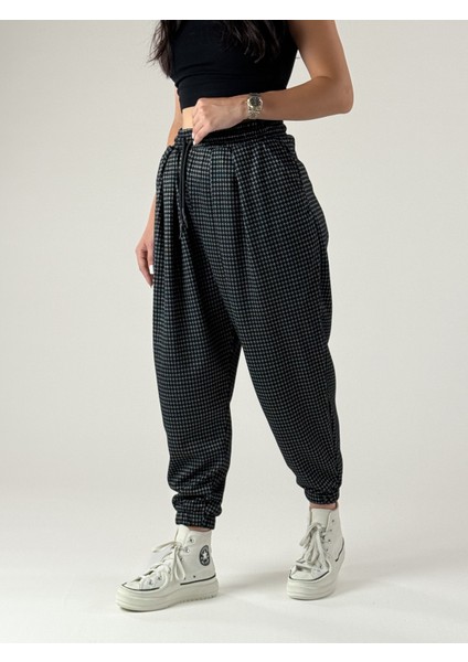 Kare Detaylı Pileli Kadın Jogger Pantolon COC1003