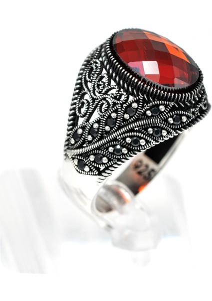 Kırmızı Garnet Taşlı 925 Ayar Gümüş Erkek Yüzük – Asalet ve Gücün Işıltısı fiyatları